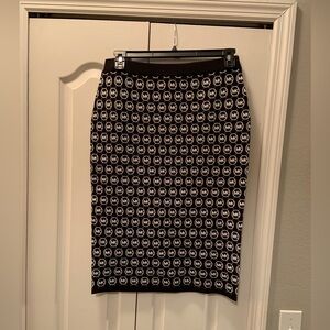 Michael kors ladies sweater skirt size large